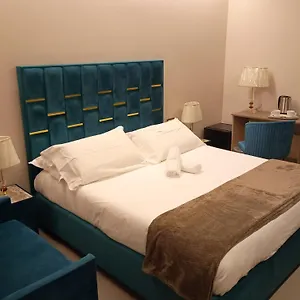 Suites&rooms Piazza Dei Martiri CTA